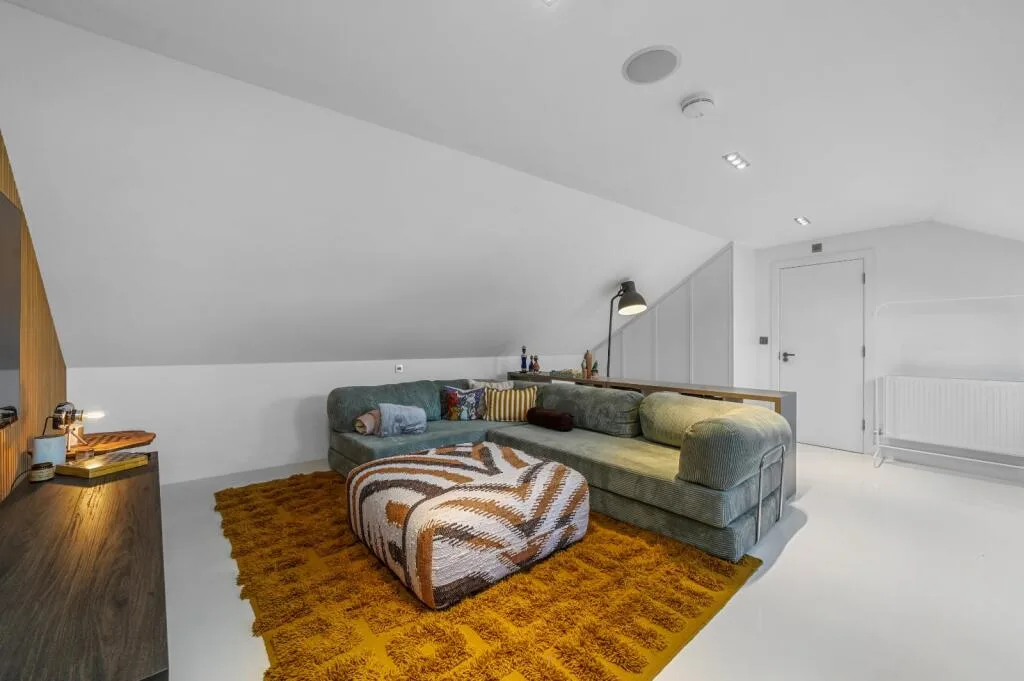 2 bedroom duplex for rent