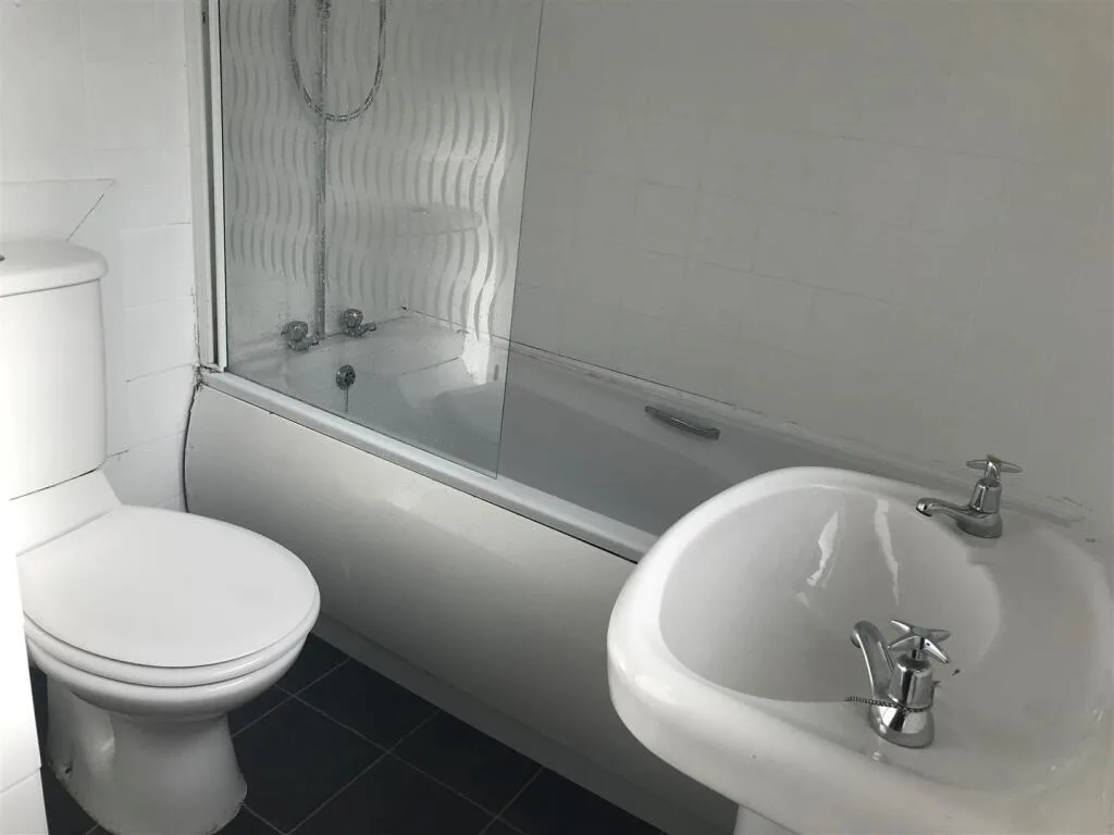 4 bedroom terraced house for rent