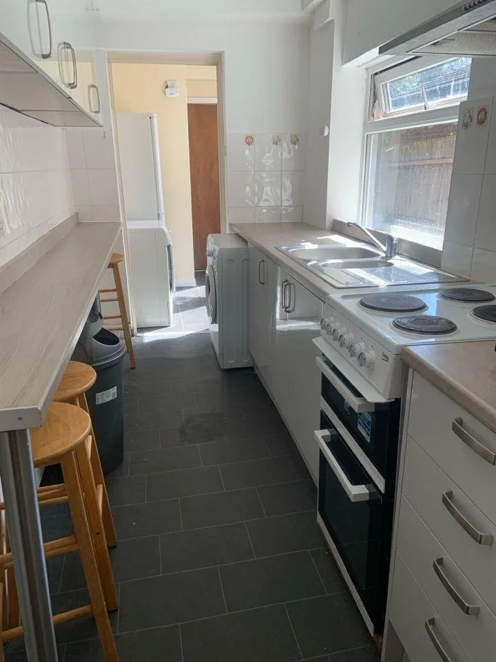 4 bedroom terraced house for rent