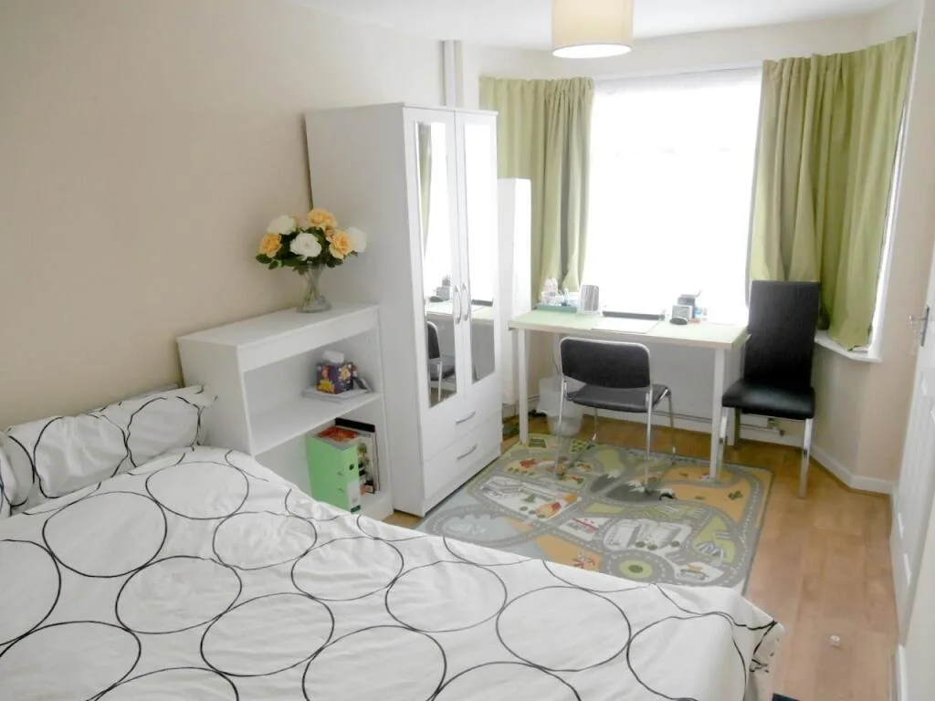 4 bedroom terraced house for rent