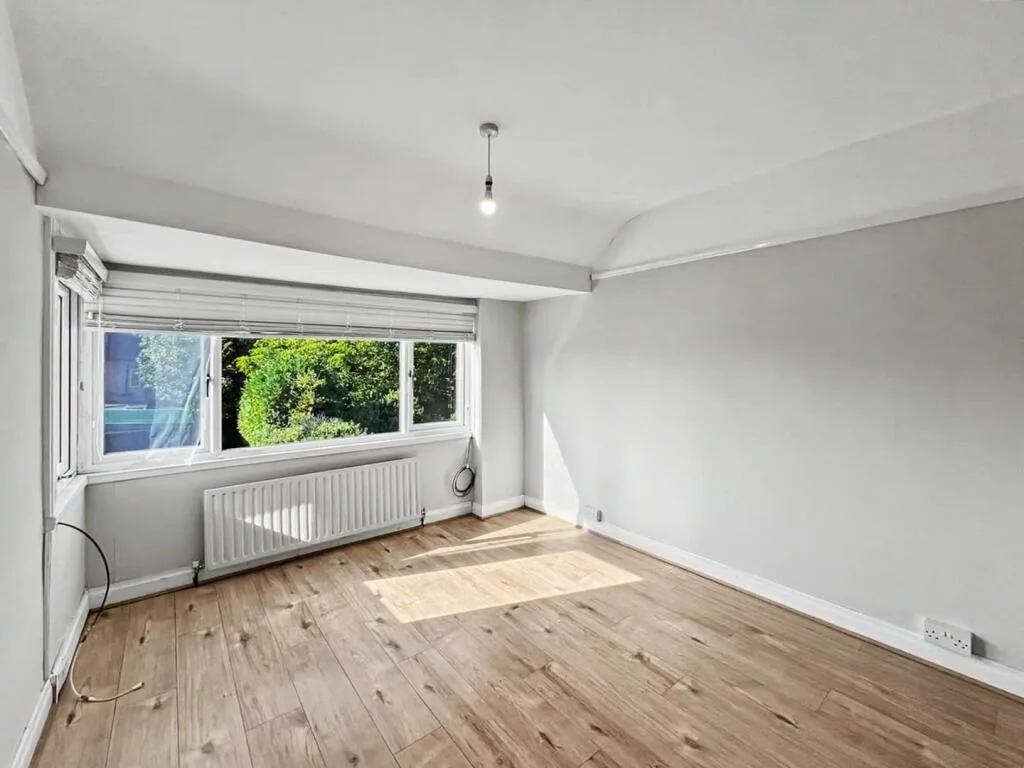 3 bedroom semi-detached house for rent