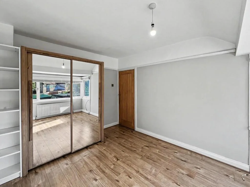 3 bedroom semi-detached house for rent