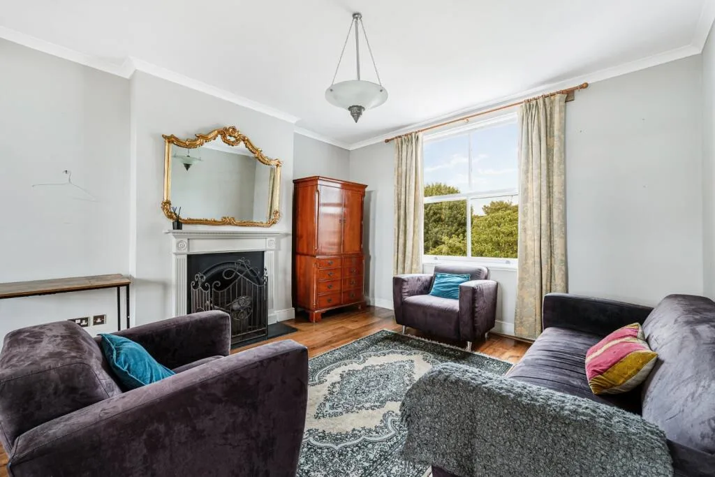 3 bedroom flat for rent