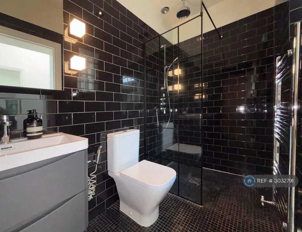 2 bedroom maisonette for rent