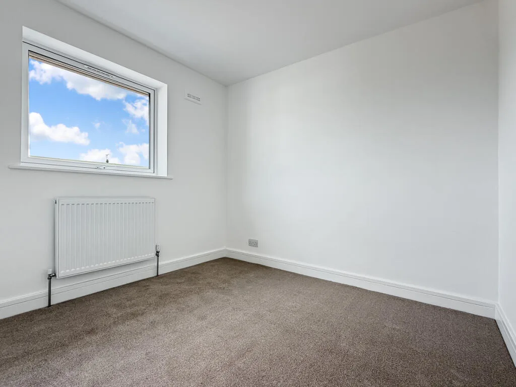 3 bedroom end of terrace house for rent