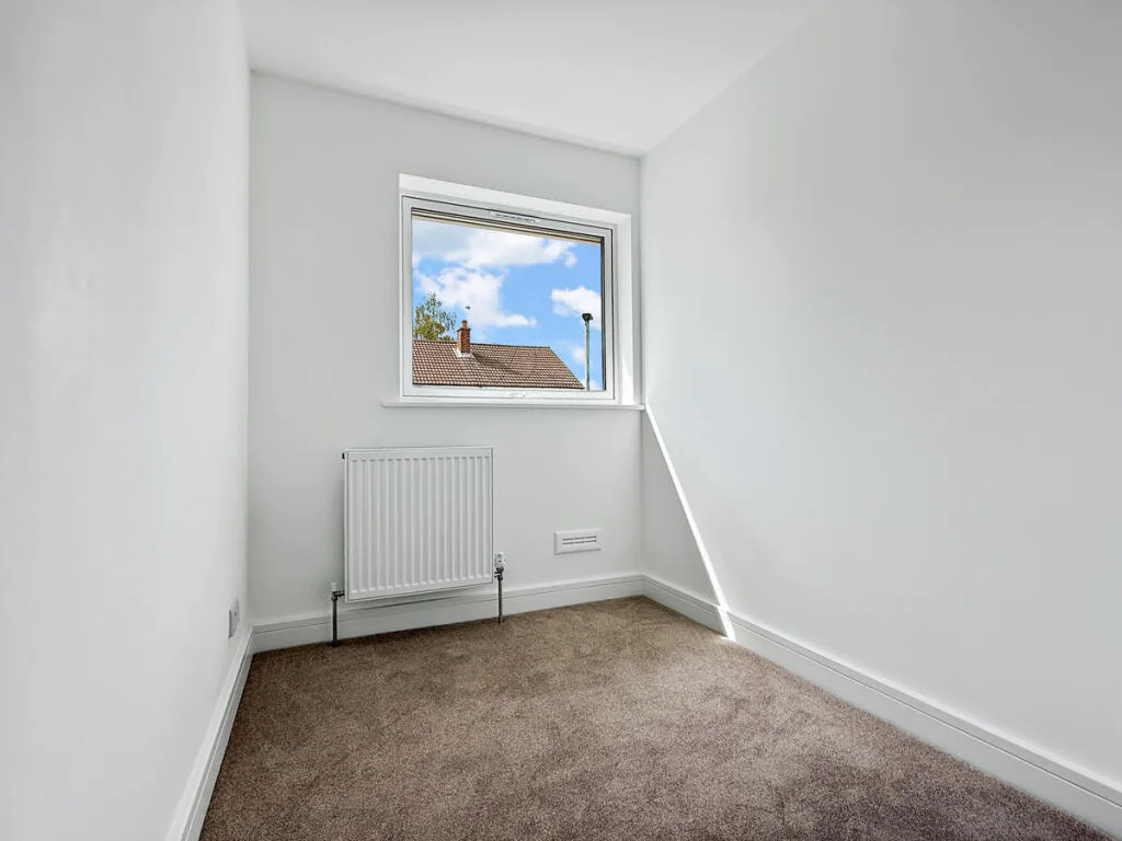 3 bedroom end of terrace house for rent