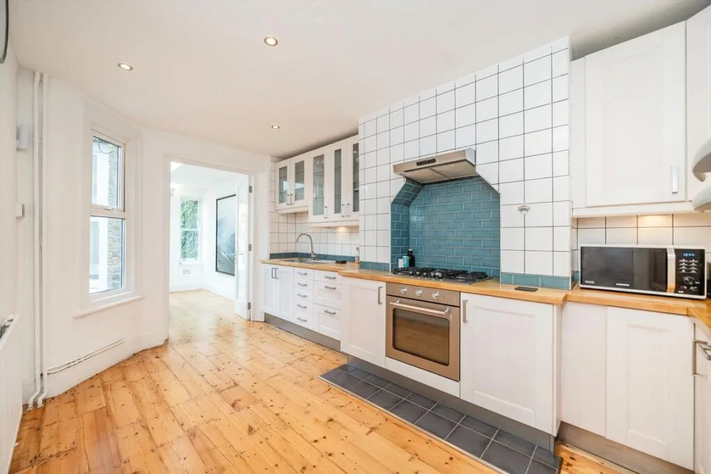 4 bedroom terraced house for rent