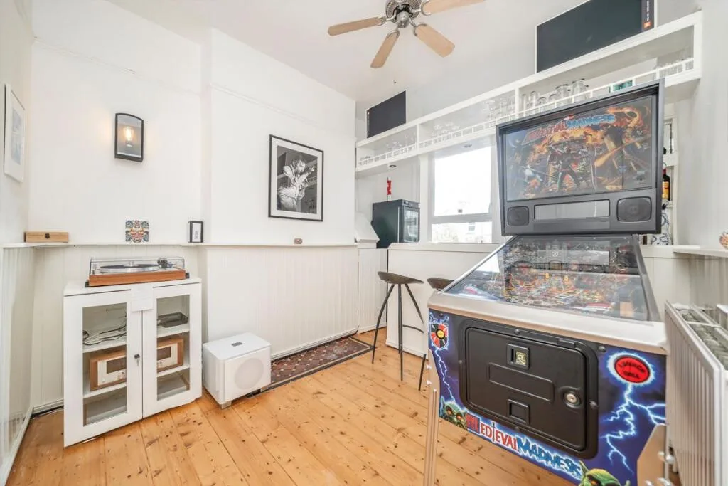 4 bedroom terraced house for rent