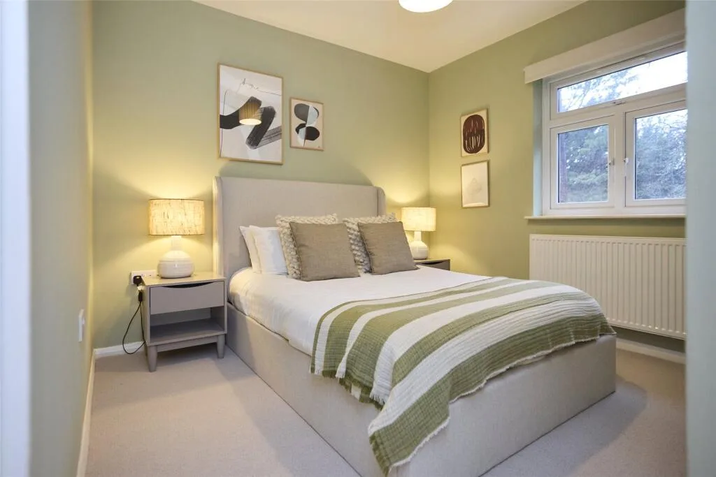 5 bedroom detached house for rent