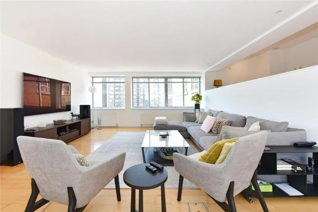 3 bedroom duplex for rent