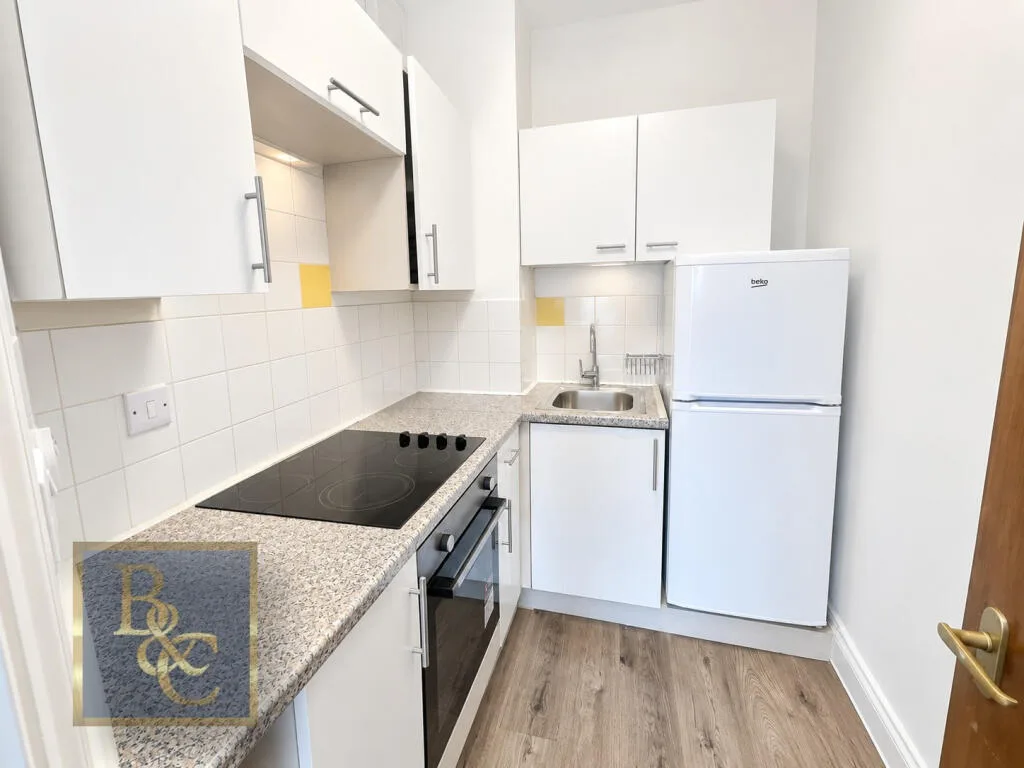 Studio flat for rent