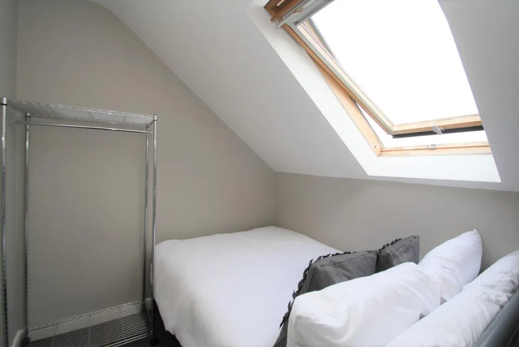 6 bedroom terraced house for rent