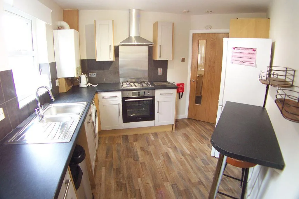 3 bedroom flat for rent