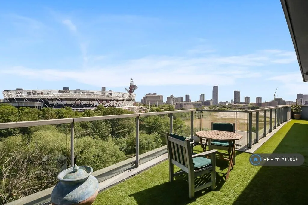 2 bedroom penthouse for rent