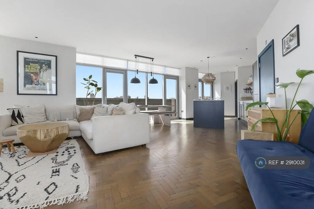2 bedroom penthouse for rent