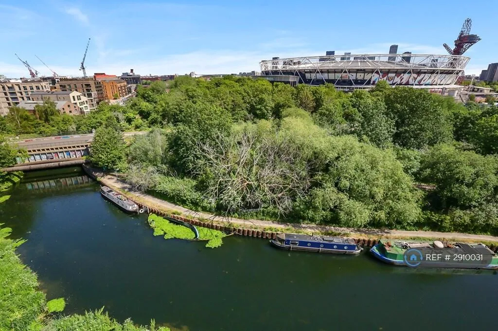 2 bedroom penthouse for rent