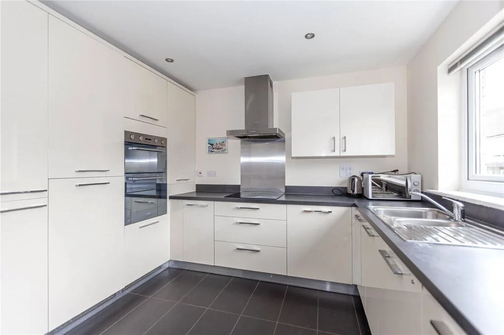 1 bedroom semi-detached house for rent