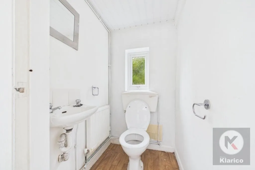 3 bedroom semi-detached house for rent