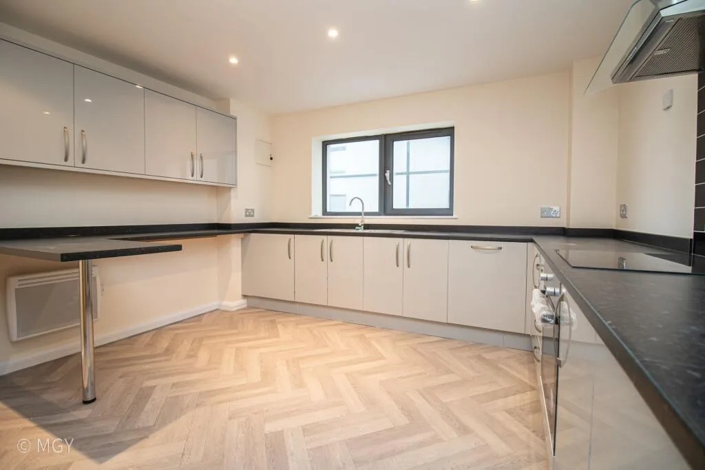 3 bedroom apartment for rent