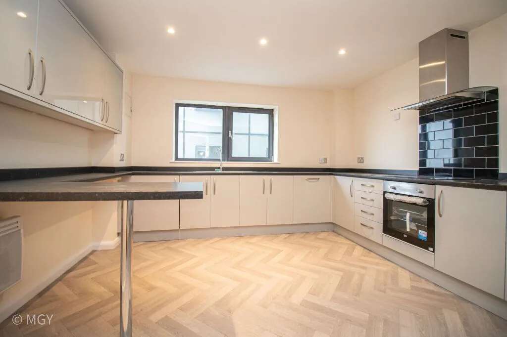 3 bedroom apartment for rent