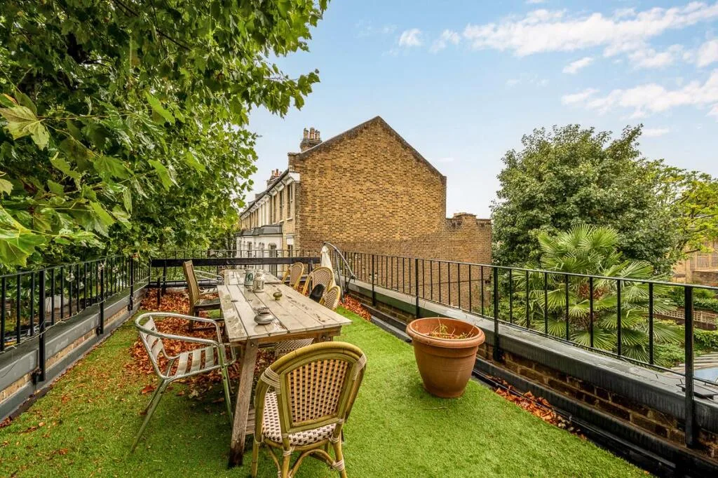 3 bedroom apartment for rent