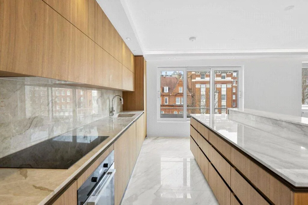 3 bedroom flat for rent