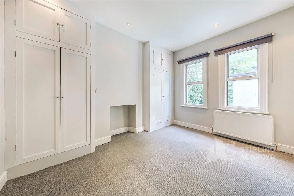 3 bedroom maisonette for rent