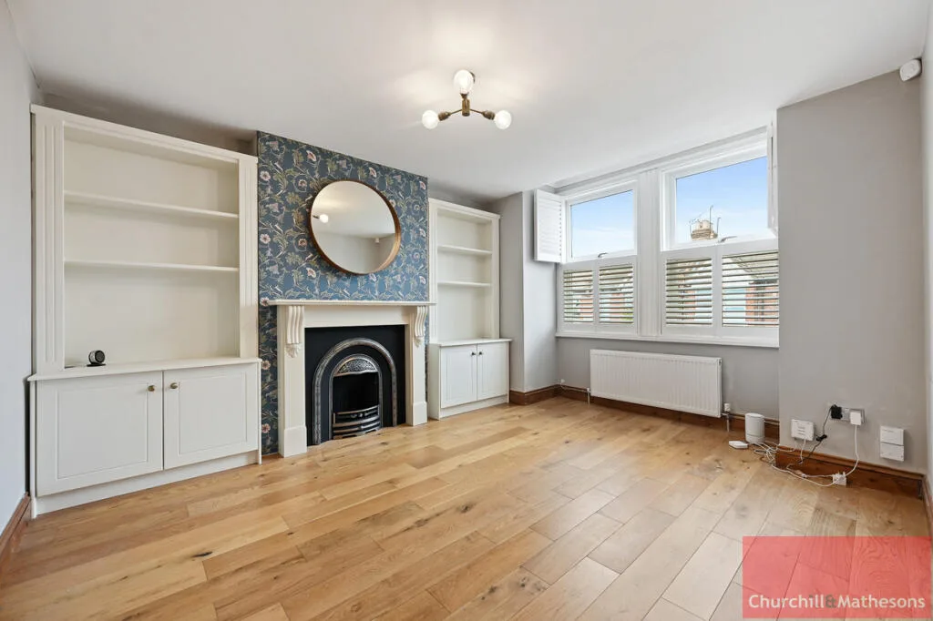 3 bedroom maisonette for rent
