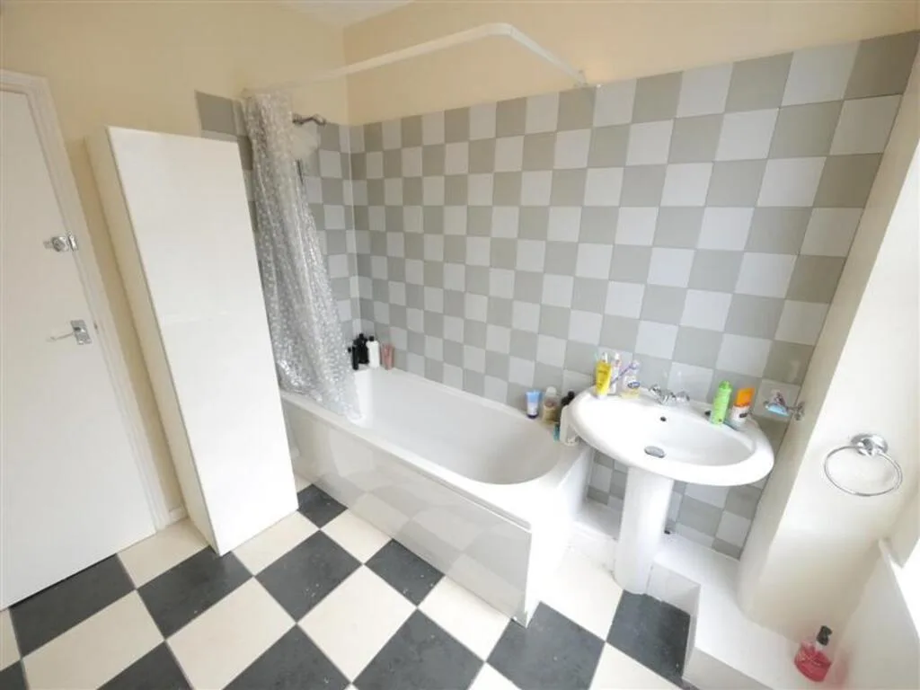 2 bedroom terraced house for rent