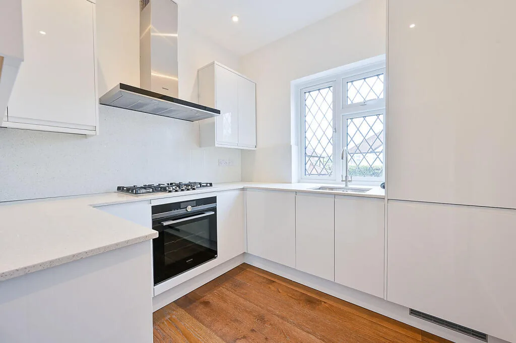 3 bedroom flat for rent