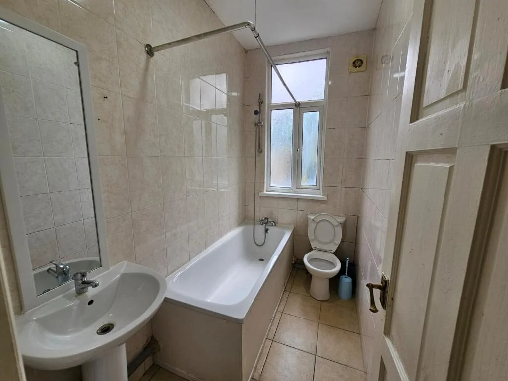 2 bedroom ground floor maisonette for rent