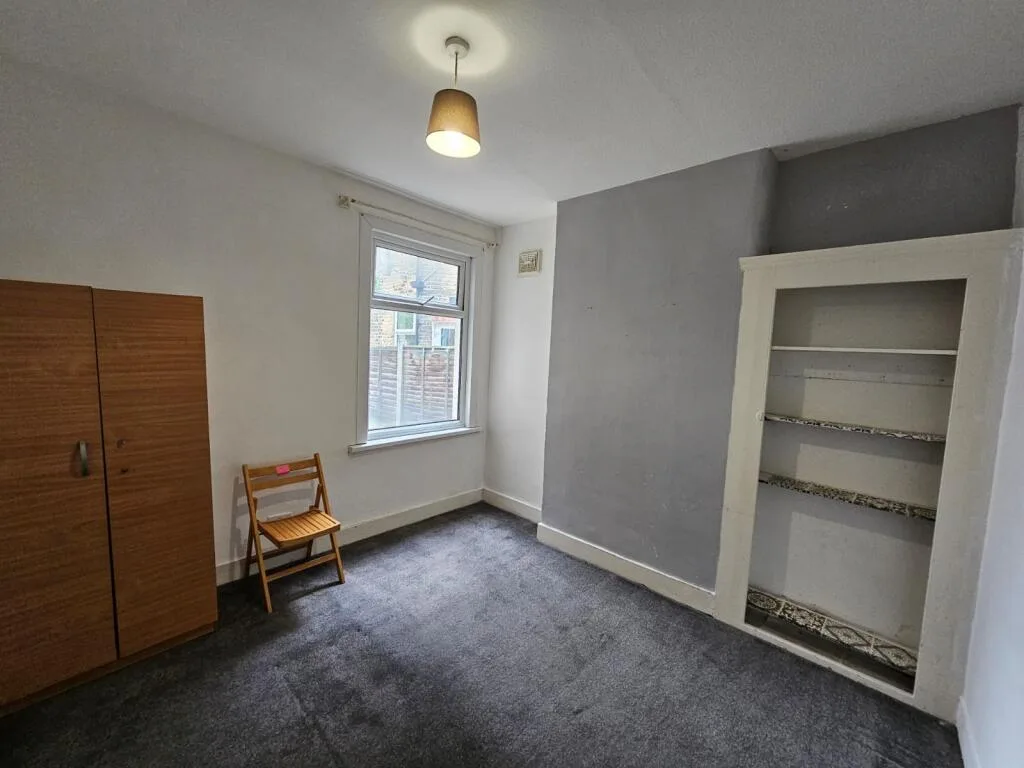 2 bedroom ground floor maisonette for rent