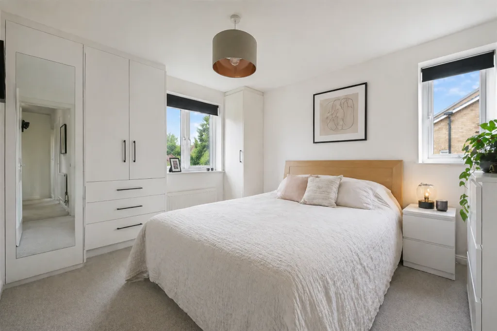 2 bedroom end of terrace house for rent