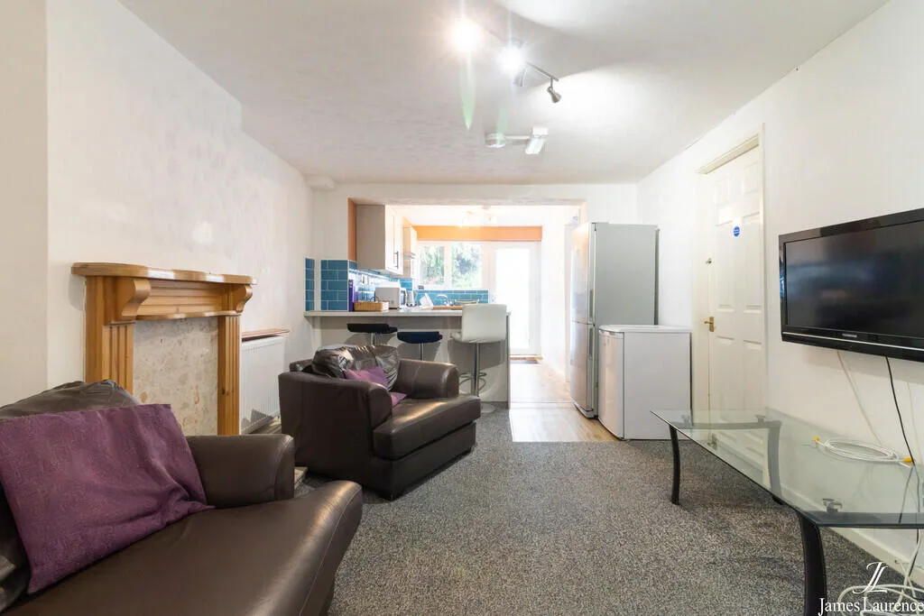 3 bedroom apartment for rent