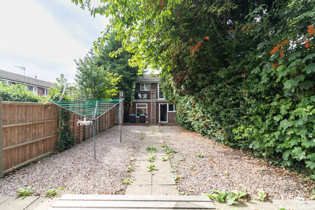 3 bedroom apartment for rent
