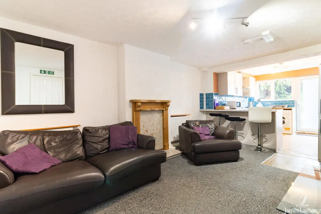 3 bedroom apartment for rent