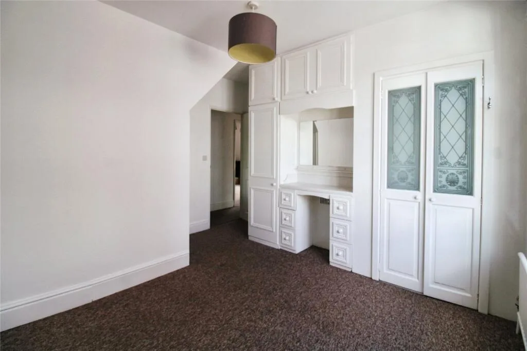 3 bedroom semi-detached house for rent