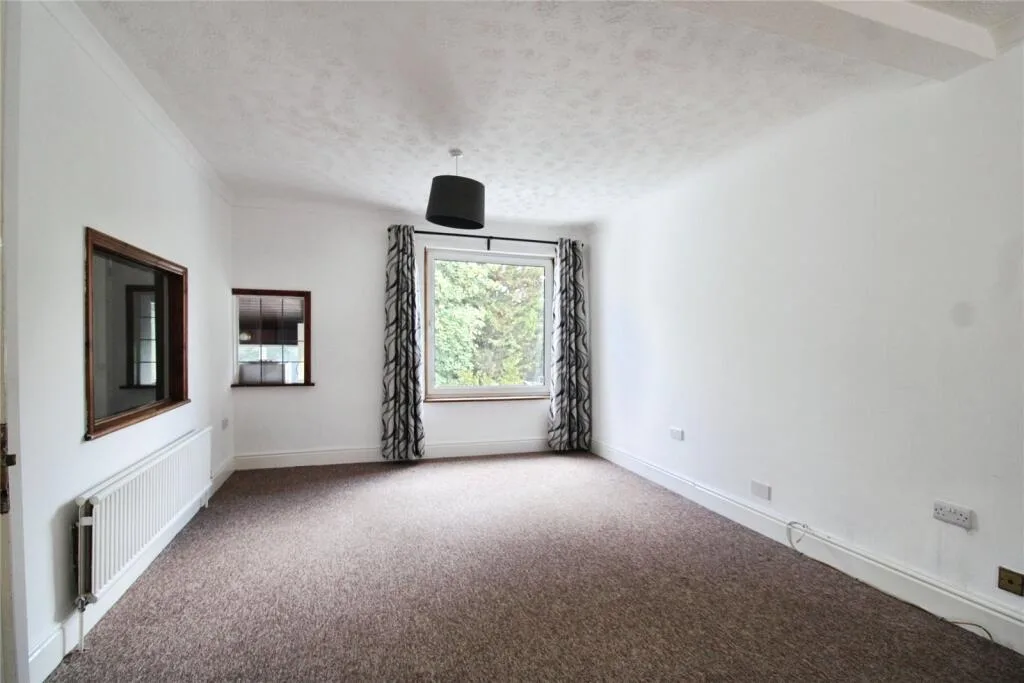 3 bedroom semi-detached house for rent