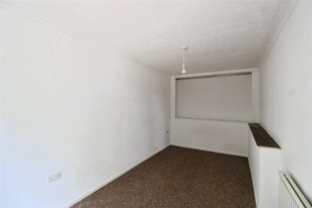 3 bedroom semi-detached house for rent