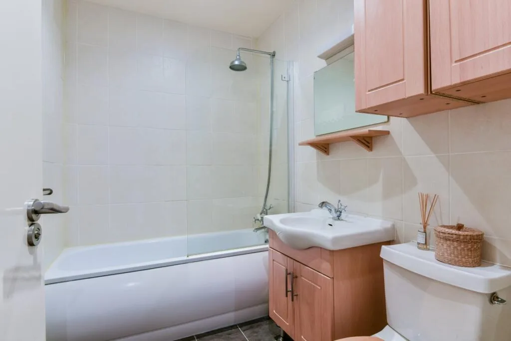 1 bedroom house for rent