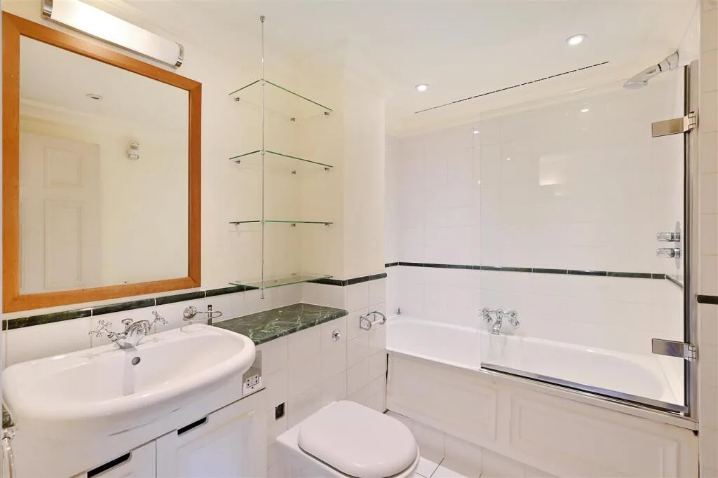 4 bedroom flat for rent