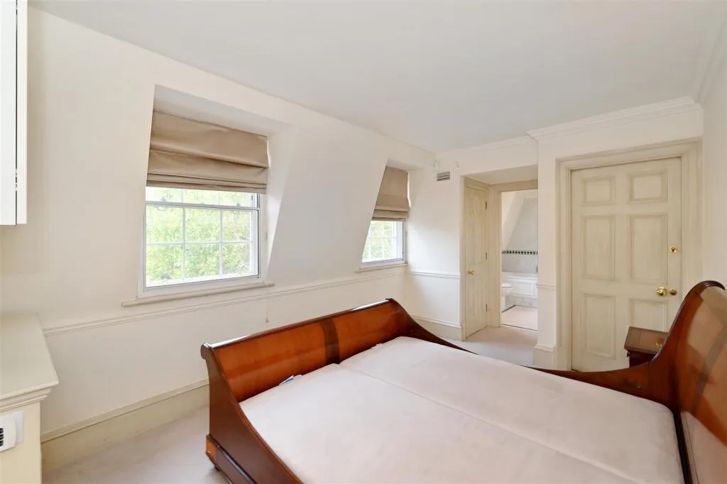 4 bedroom flat for rent