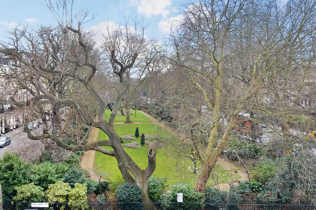 4 bedroom flat for rent