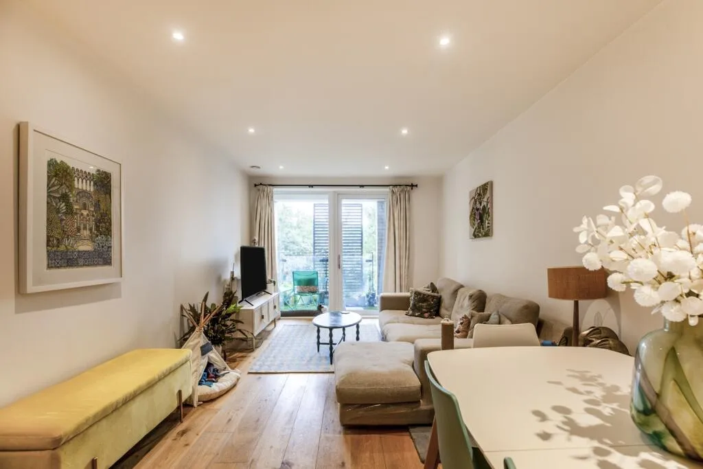 2 bedroom flat for rent