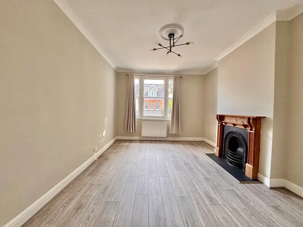 3 bedroom apartment for rent