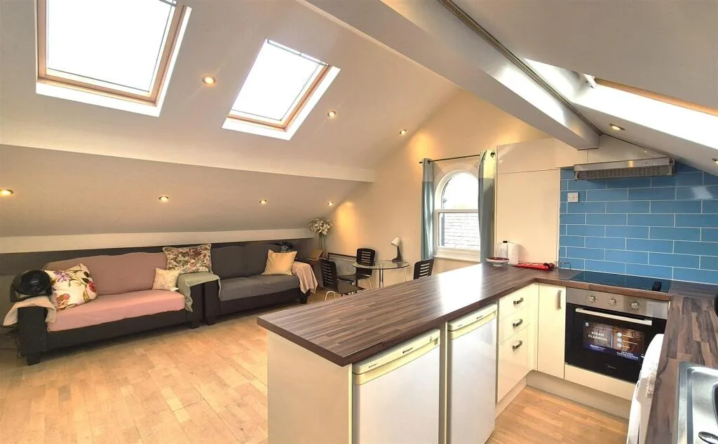 2 bedroom apartment for rent