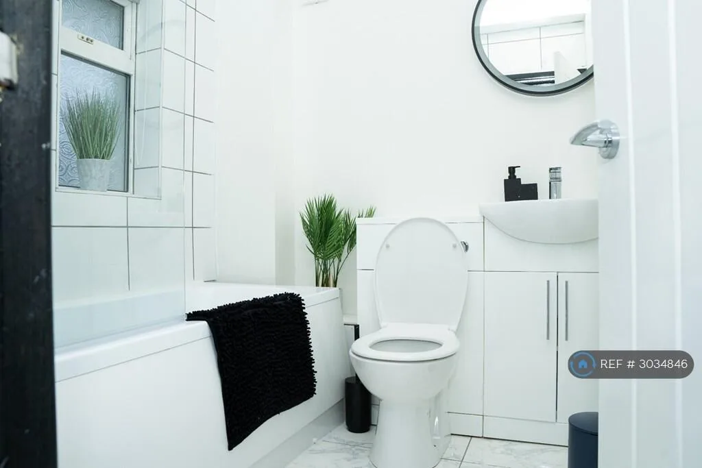 2 bedroom end of terrace house for rent
