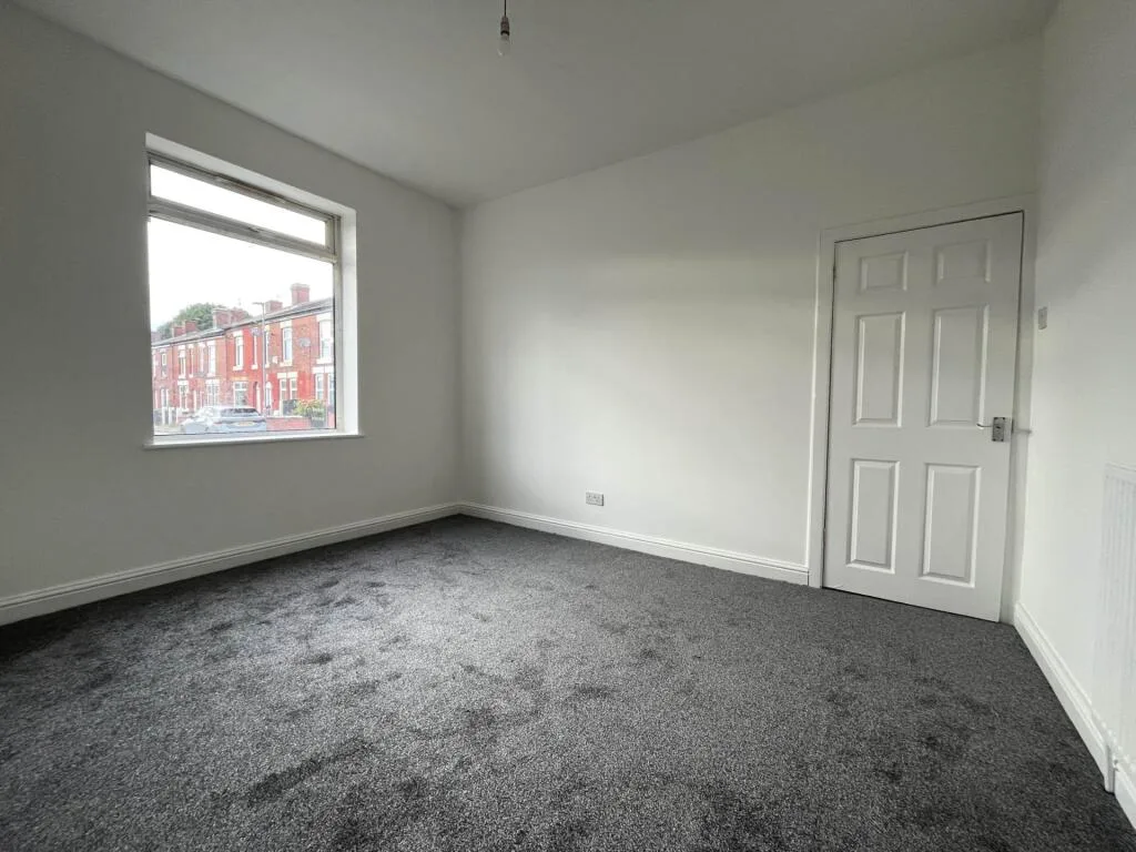 2 bedroom end of terrace house for rent