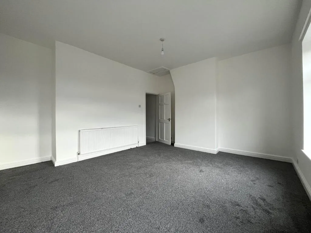 2 bedroom end of terrace house for rent