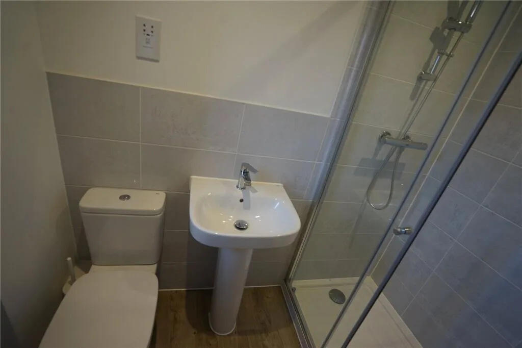 1 bedroom detached house for rent